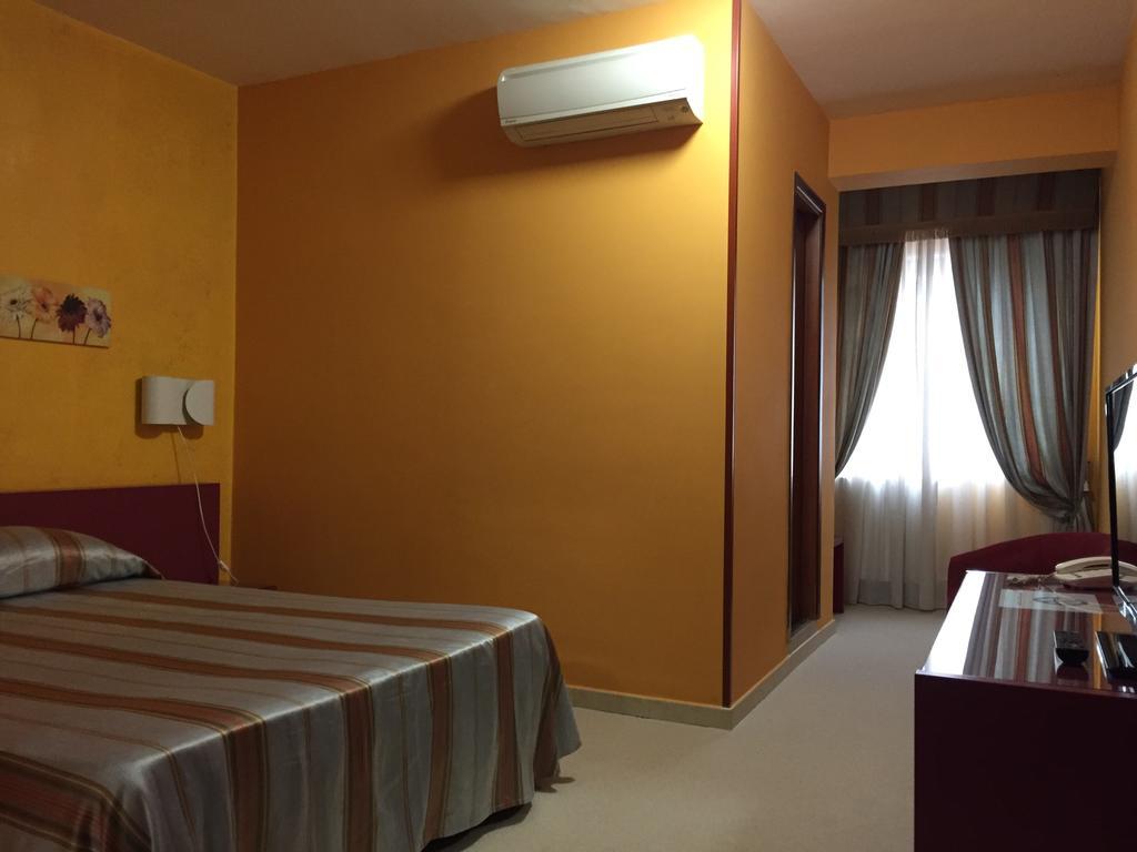 Cristal Hotel Manocalzati ภายนอก รูปภาพ