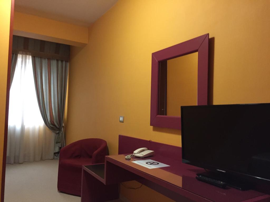 Cristal Hotel Manocalzati ภายนอก รูปภาพ